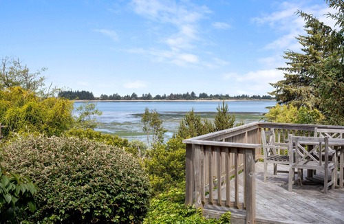Barview House | Sunset Point - Coos Bay, OR