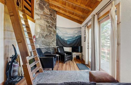 Stone Haven House | Sunset Point Mountaintop Cottage