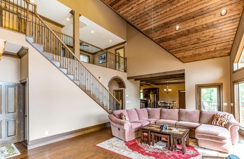 Franklin House | Sunset Reset