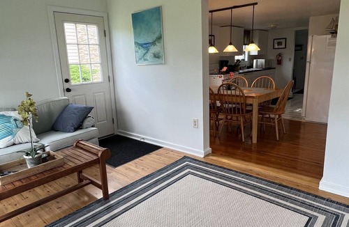 Richfield Springs House | Sunset Retreat - Delightful Cottage on Canadarago Lake