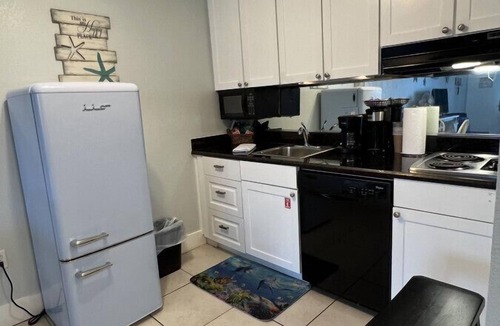 Ruskin Condo | Sunset Retreat Condo #506 Little Harbor