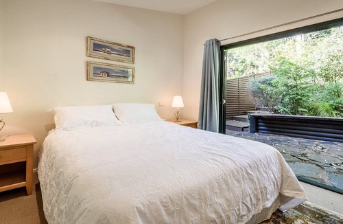 Hardys Bay House | Sunset Retreat - Hardy's Bay