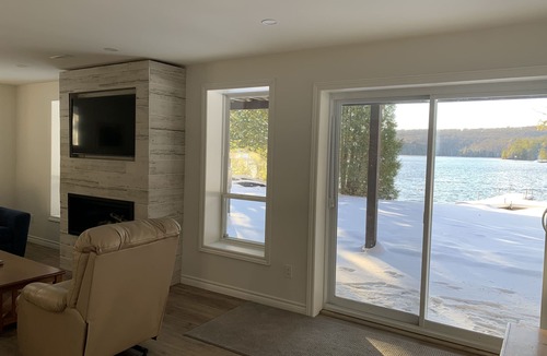 Novar Cottage | Sunset Retreat - Includes Kayaks, Firepit, BBQ
