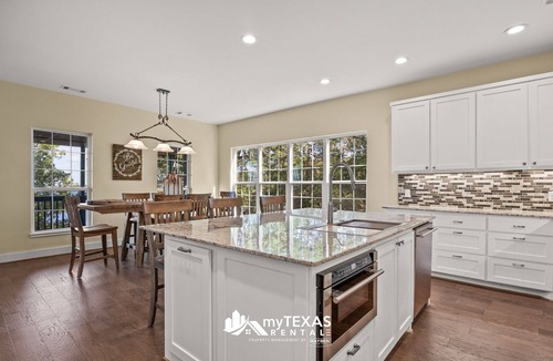 Dogwood House | Sunset Retreat on Lake Bob Sandlin