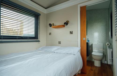 Ombersley House | Sunset Retreats The Hogwarts