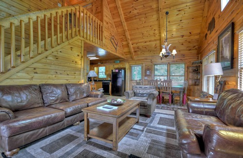 Ellijay Cabin | Sunset Ridge - Pet-friendly retreat boasts panoramic mountain views, oversized deck with hot tub, grand outdoor fireplace, captivating sunsets, and WiFi