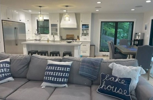 Skaneateles House | Sunset Sanctuary Lake House