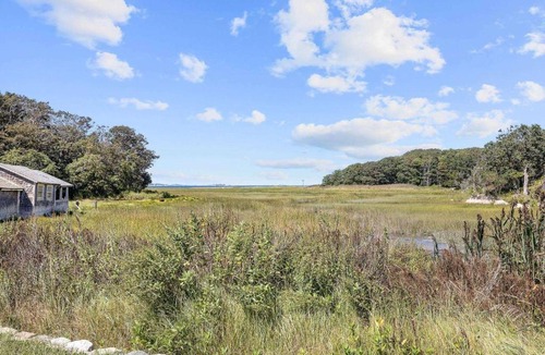 Minot House | Sunset Sanctuary: Minot Beach Scituate