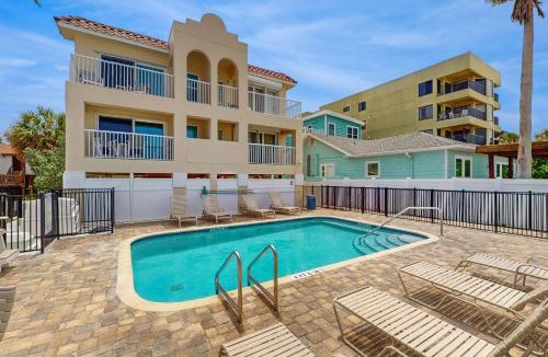 Independence Square House | Sunset Sea Villa
