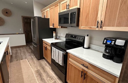 New Lisbon House | Sunset Serenity at Castle Rock