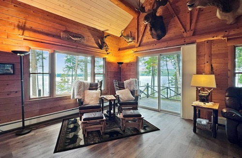 Beaver Cove House | Sunset Serenity (Waterfront on Moosehead Lake!)