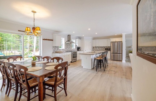 Ray Brook Apartment | Sunset Shores at Wolf Pond