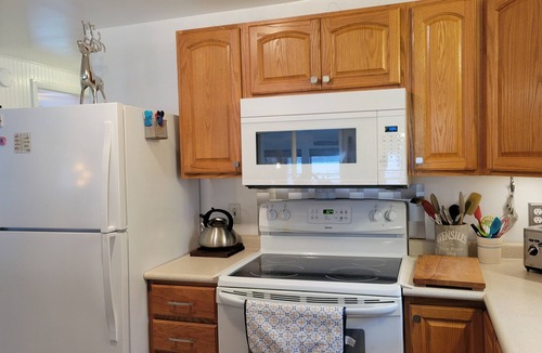 Burdett Cottage | Sunset Shores for a Reason