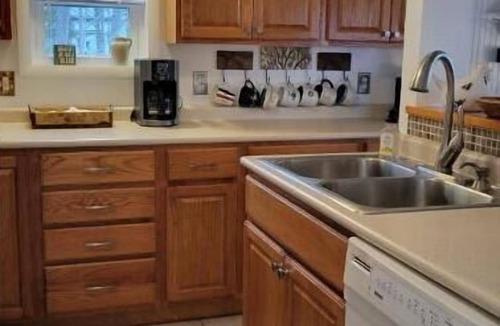 Burdett Cottage | Sunset Shores for a Reason