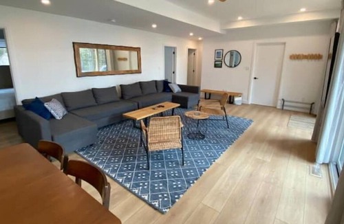 Kincardine Cottage | Sunset Shores Main Floor Suite
