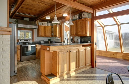 Westport Apartment | Sunset Shores - Oceanfront Stay