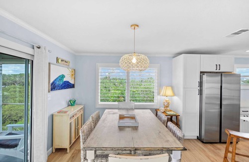 Crescent Beach House | Sunset Sights, Waterfront, BBQ, Fire Pit, Dolphins