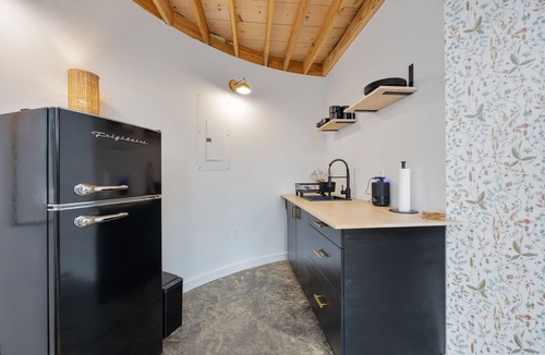 Denver Apartment | Sunset Silo at Natchez Trace