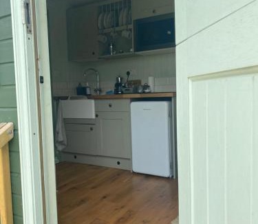 Penrith Ski Chalet | Sunset Snug Shepherd hut