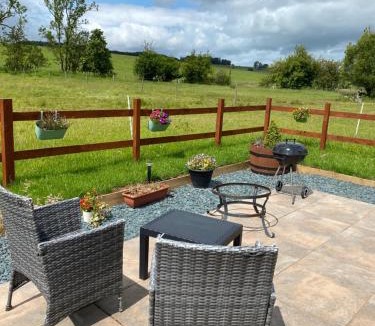 Penrith Ski Chalet | Sunset Snug Shepherd hut