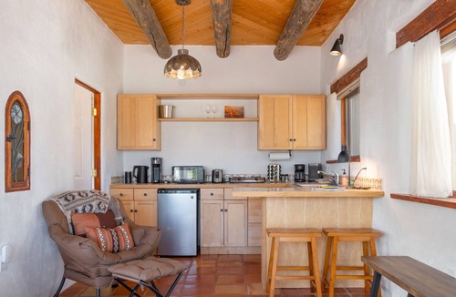 Arroyo Seco House | Sunset Studio - Arroyo Seco, NM
