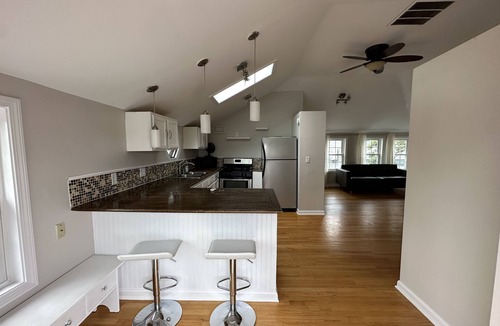 Branford Apartment | Sunset Studio