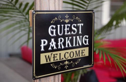 Virgil House | Sunset Suites in Niagara Wine Country