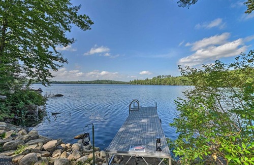 Lincoln House | Sunset View Cabin with Lake-View Fire Pit!