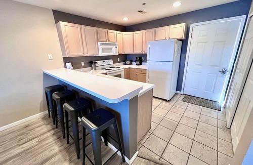 Osage Beach Condo | SUNSET VIEW FOR MILES! Main Channel 2 Bed, 2 Bath-Sleeps 6- VERY CLEAN!