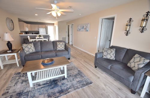 Osage Beach Condo | SUNSET VIEW FOR MILES! Main Channel 2 Bed, 2 Bath-Sleeps 6- VERY CLEAN!