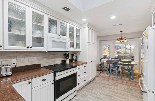 Jekyll Island House | Sunset views~Marsh trails~Bikes~Dedicated work space~Private Heated Pool