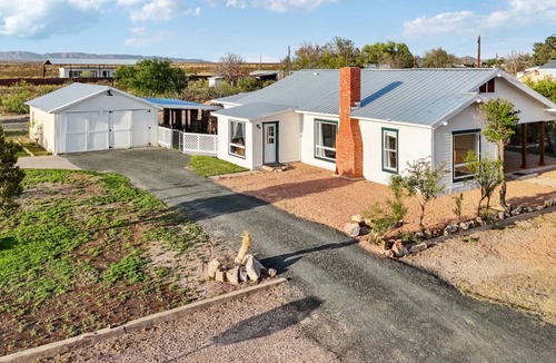 Marathon House | Sunset Views Near Big Bend