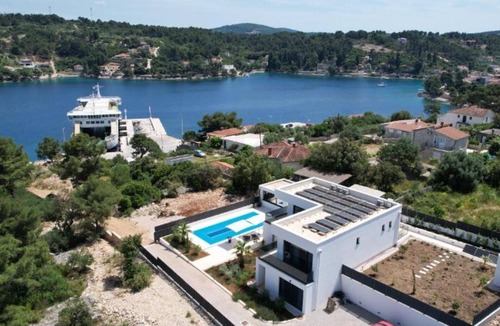 Rogac Villa | Sunset Villa Aves with Pool, Gym and Sauna - Four Bedroom Villa