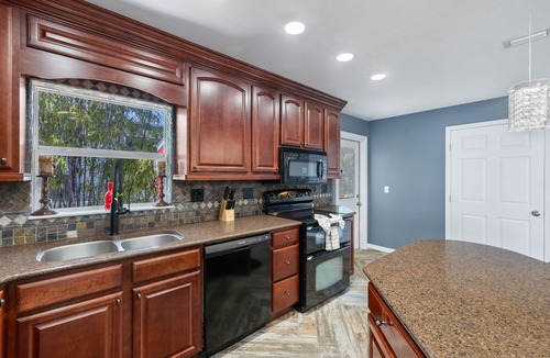Eight Lakes House | Sunset villa downtown Cape Coral