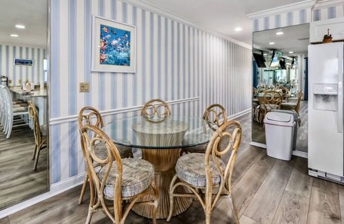 Sunset Reef Condo | Sunset Villas 3 Million $ VIEWS|2 Balconies|BBQ|pool|Beachfront