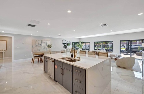 Wilton Manors House | Sunset Waterfront Villa Close to beach 4BDR