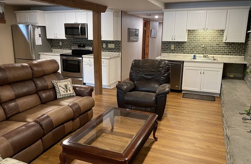 Maryland Apartment | Sunset Waters -Goodyear Lake - hot tub, swimming ,fishing. paddle sports