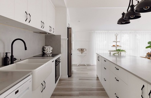 Traviston Villa | Sunset Waters | Luxe 3 bed 3 bath | Heated Pool