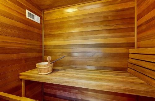 Eastsound House | Sunsets Over Water