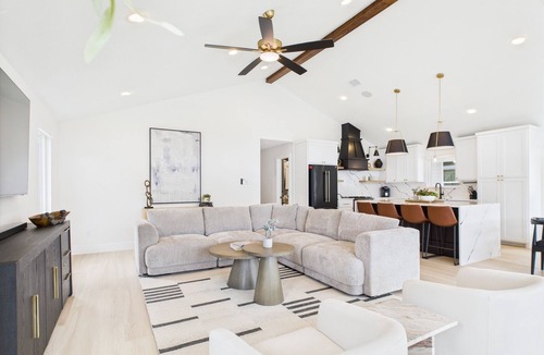 Willis House | Sunsets & Serenity – Gorgeous Lake Conroe Home located in Willis, Tx