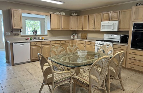 Panacea House | Sunsets & Serenity: Tranquil Waterfront Escape on the Ochlockonee in Panacea