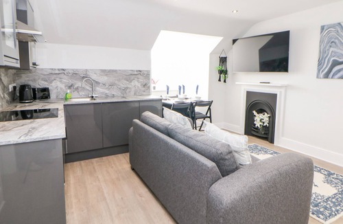 Milford Apartment | Sunshine Apartment