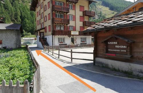 Saas Grund House | Sunshine