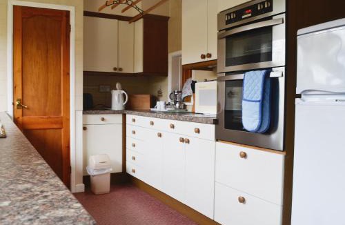 Fairford House | Sunshine Cottage