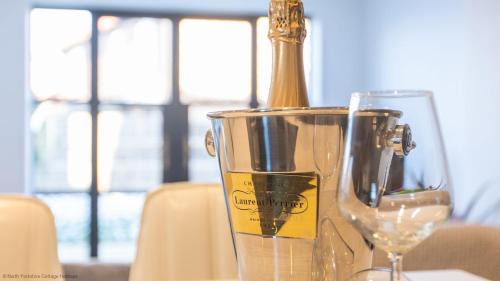 Helmsley House | Sunshine Cottage