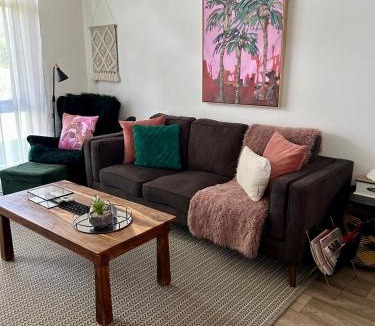 Brahma Lodge Apartment | Sunshine Four