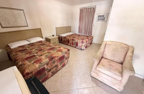 Laurel Park Hotel | SunShine Inn & Suite