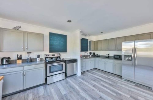 Hollywood Lakes House | Sunshine Joy Miami Pool