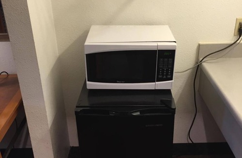 Fife Hotel | Sunshine Motel