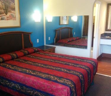 Carousel Hotel | Sunshine Motel